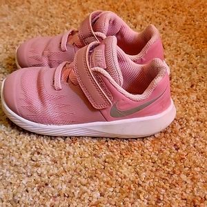 Size 8C Nike kids shoes